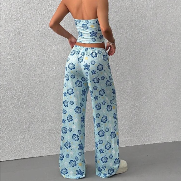 Floral Blue and White Two-Piece Set - Picture 3 of 6